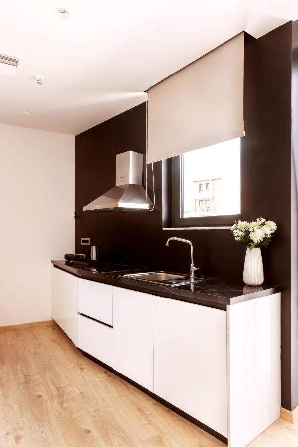 Days City Suites Aten Exteriör bild