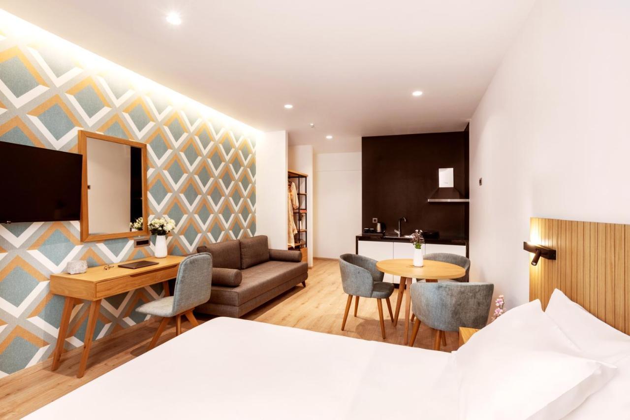 Days City Suites Aten Exteriör bild