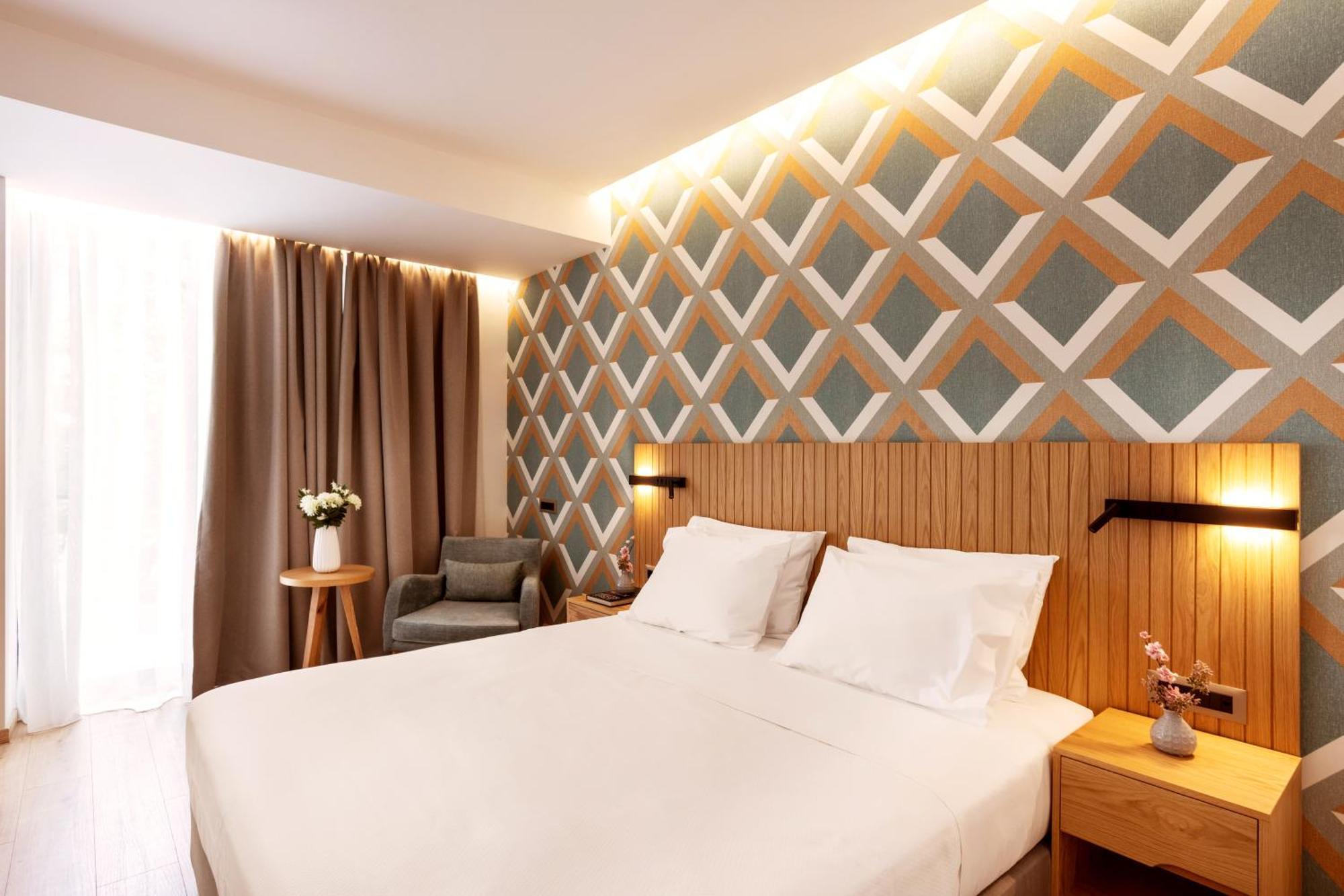 Days City Suites Aten Exteriör bild