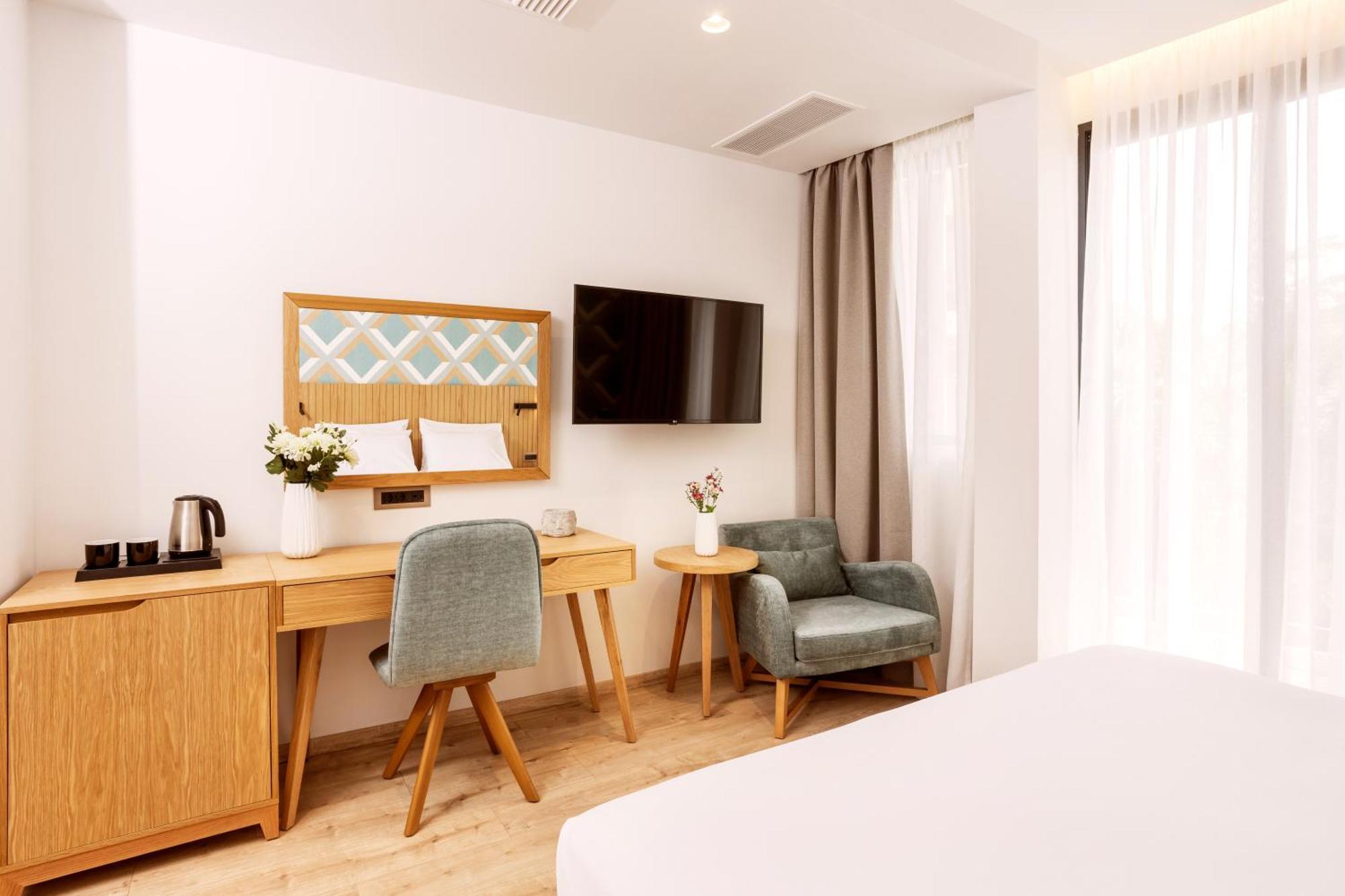 Days City Suites Aten Exteriör bild